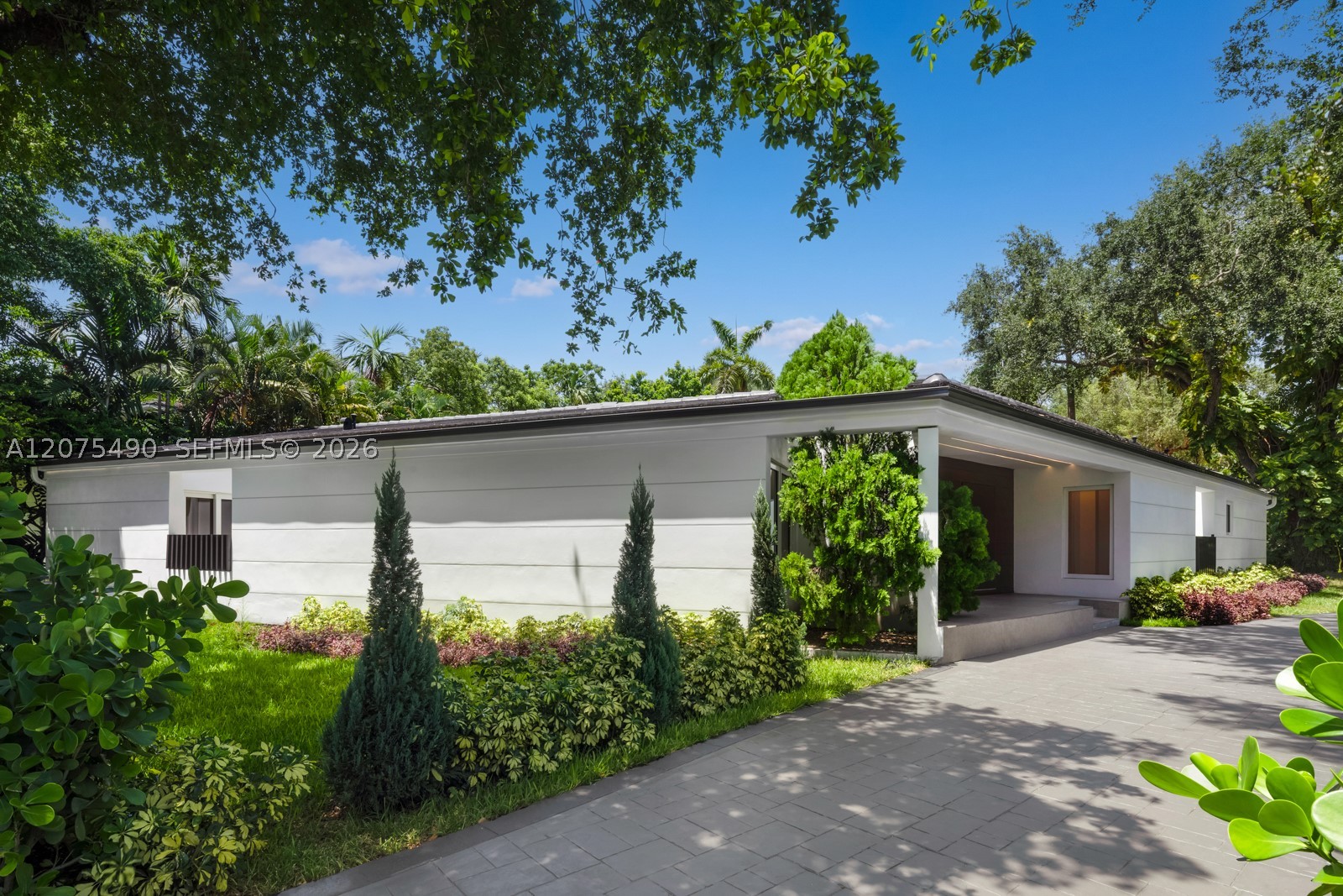 8150 Old Cutler Rd — photo
