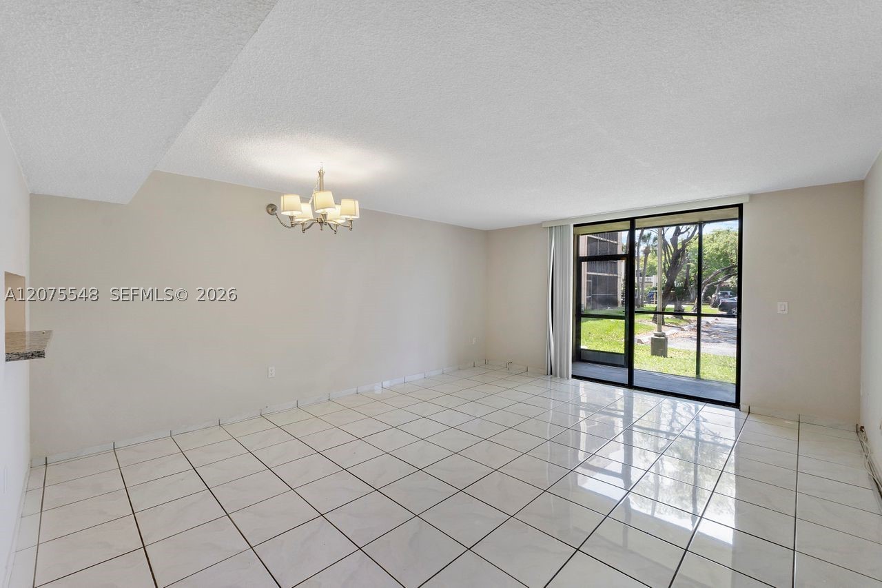 8420 SW 133rd Ave Rd 105 — photo