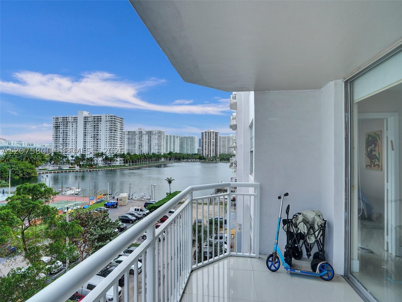 18061 Biscayne Blvd 502 — photo