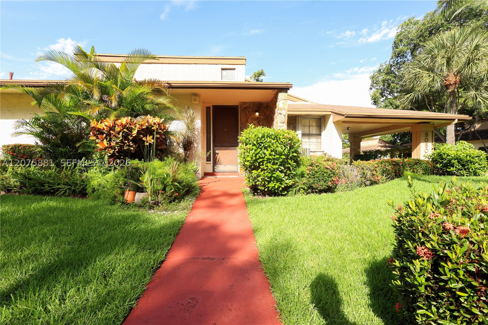 8050 Palmetto Palm Cir 55 — photo