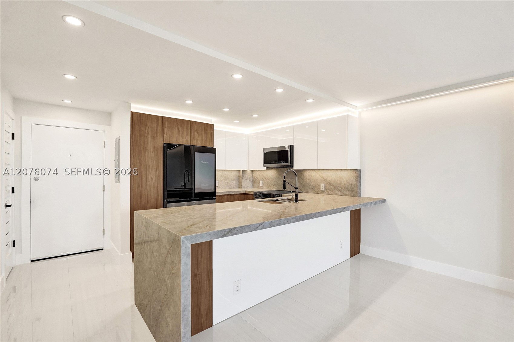 1400 S Ocean Dr 1205 — photo