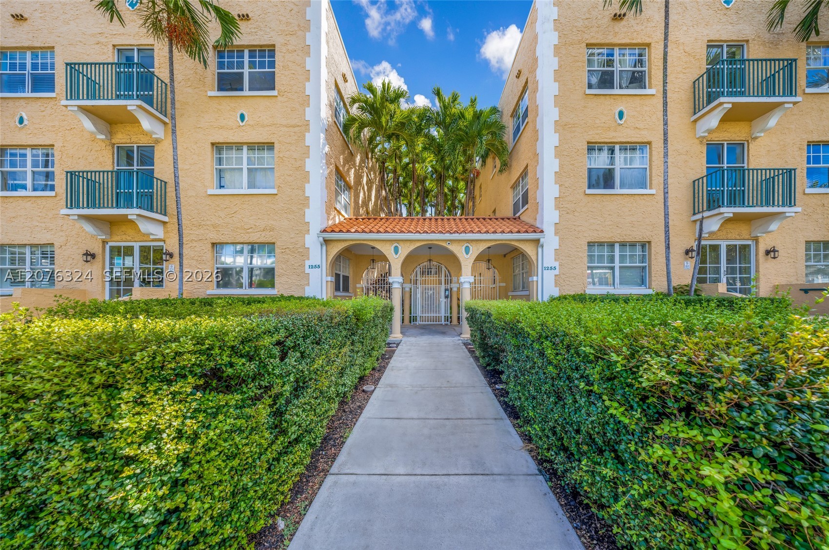 1255 Pennsylvania Ave 307 — photo