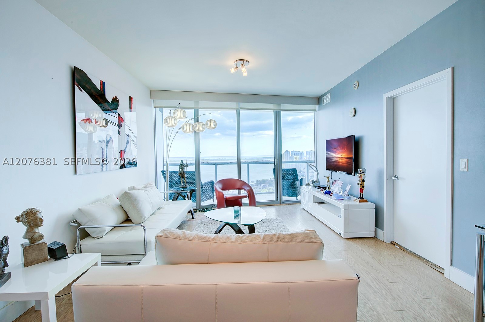 888 Biscayne Blvd 4007 — photo
