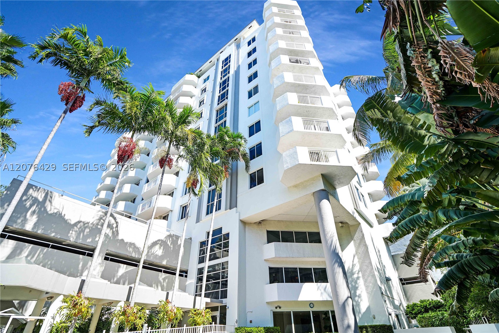 1621 Bay Rd 604 — photo
