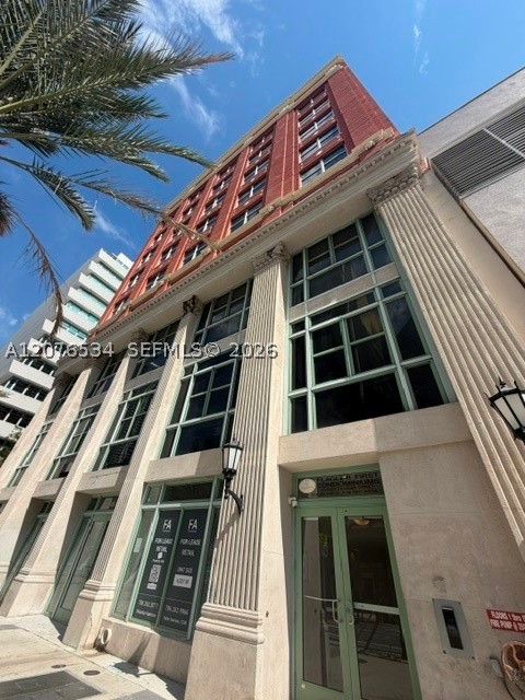 111 E Flagler St 406 — photo