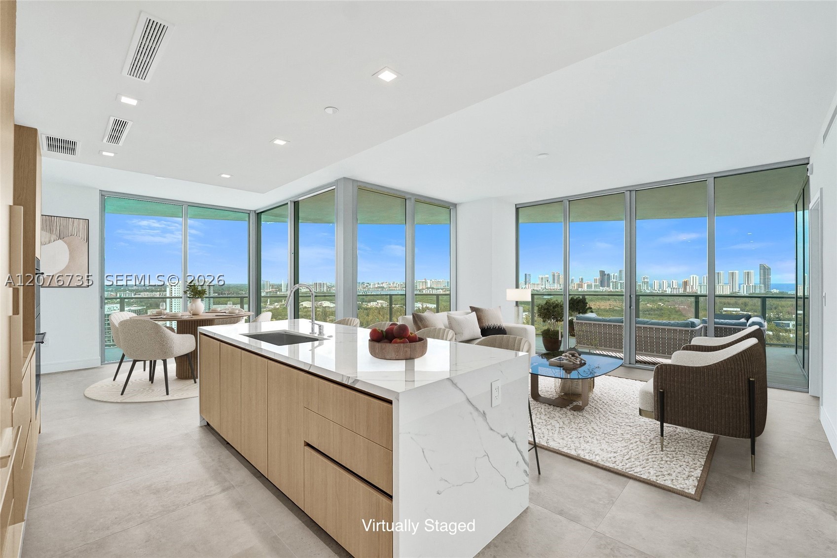 2411 Laguna Circle 2511 — photo