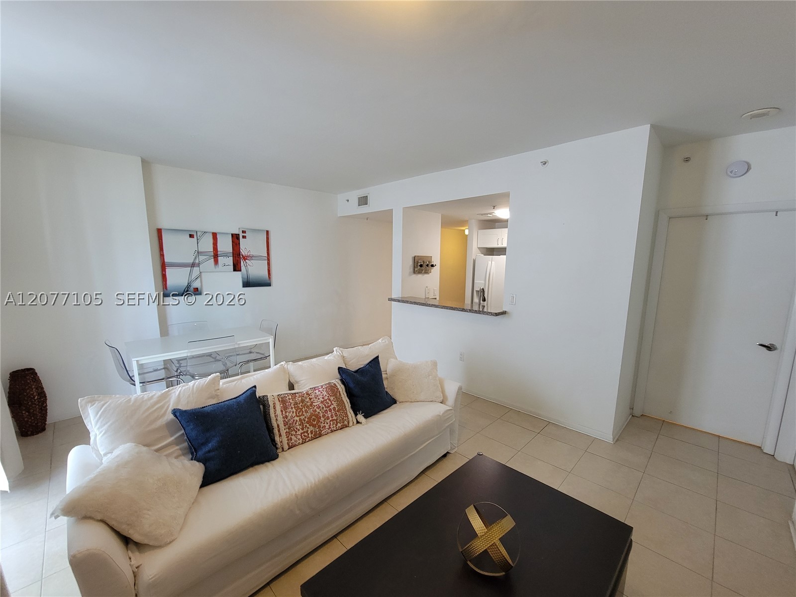 185 SE 14th Ter 1101 — photo