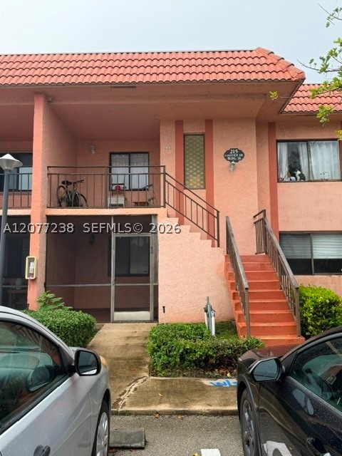 215 Lakeview Dr 203 — photo