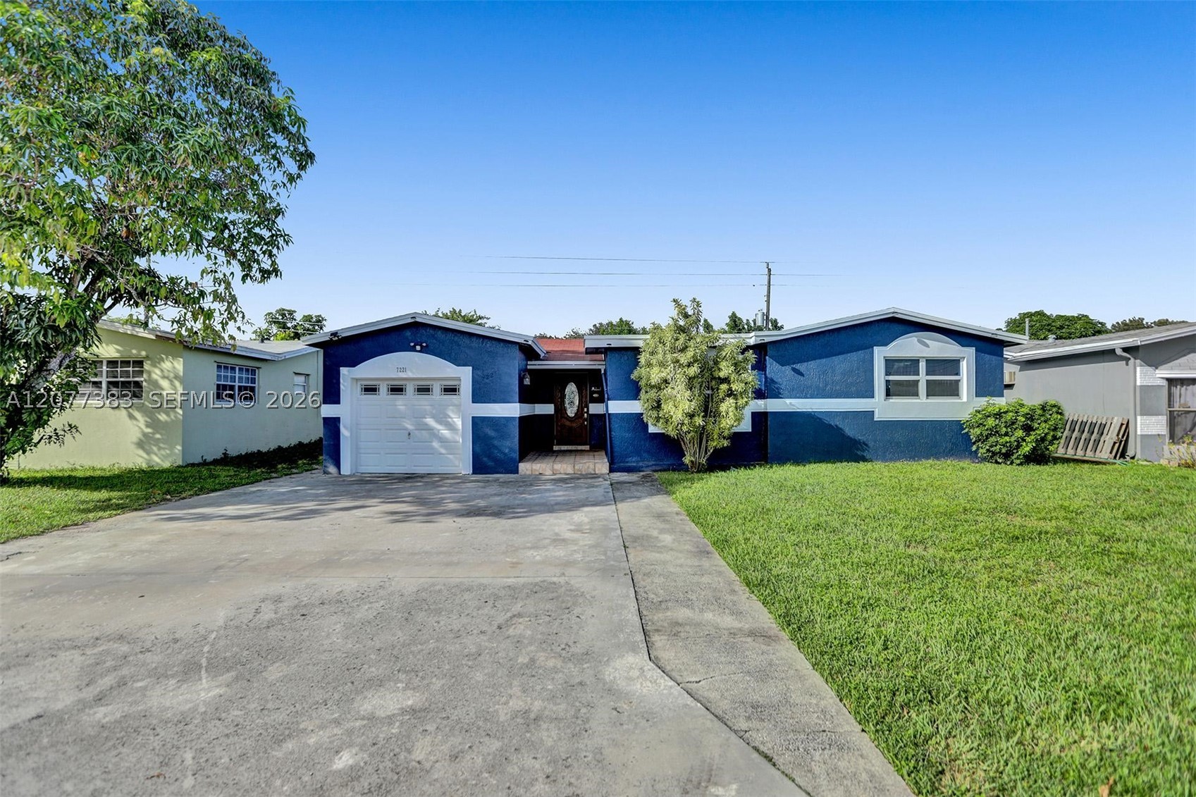 7221 Fairway Blvd — photo