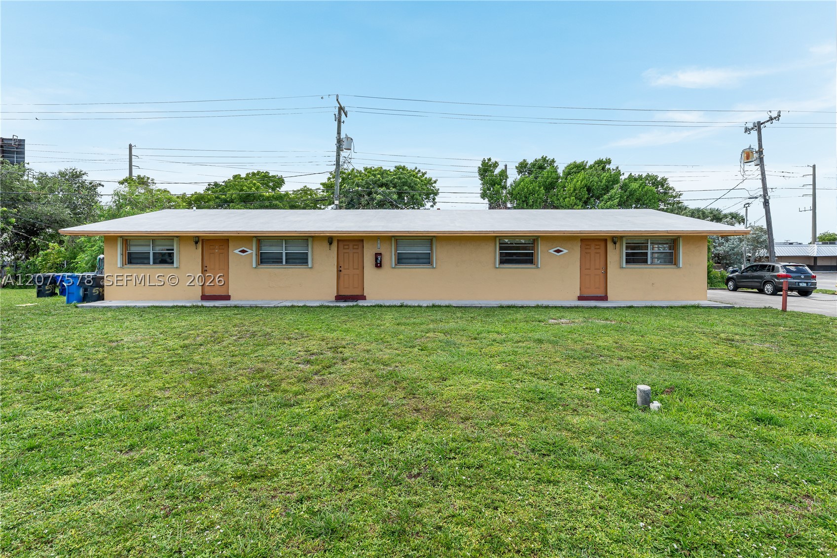 5926 SW 27th St B — photo