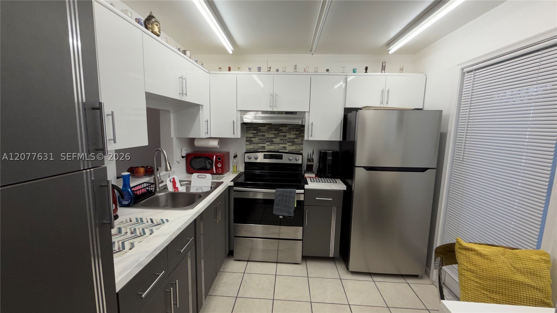 233 NE 14th Ave 205 — photo