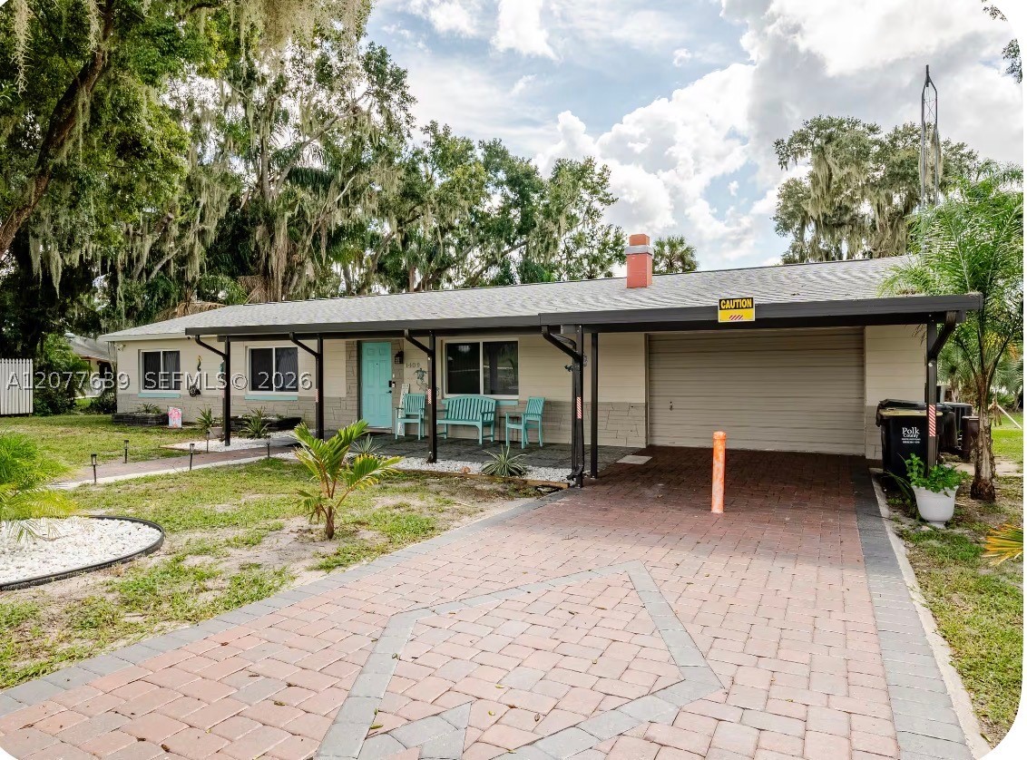 1409 N Lake Reedy — photo