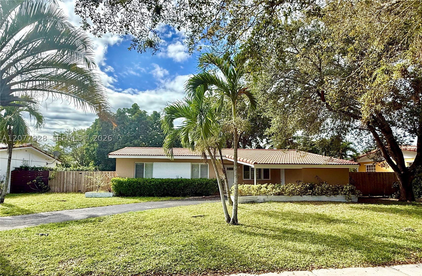 1340 Miami Springs Ave O — photo