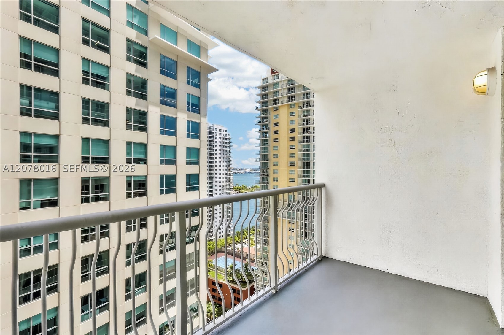 1200 Brickell Bay Dr 2510 — photo