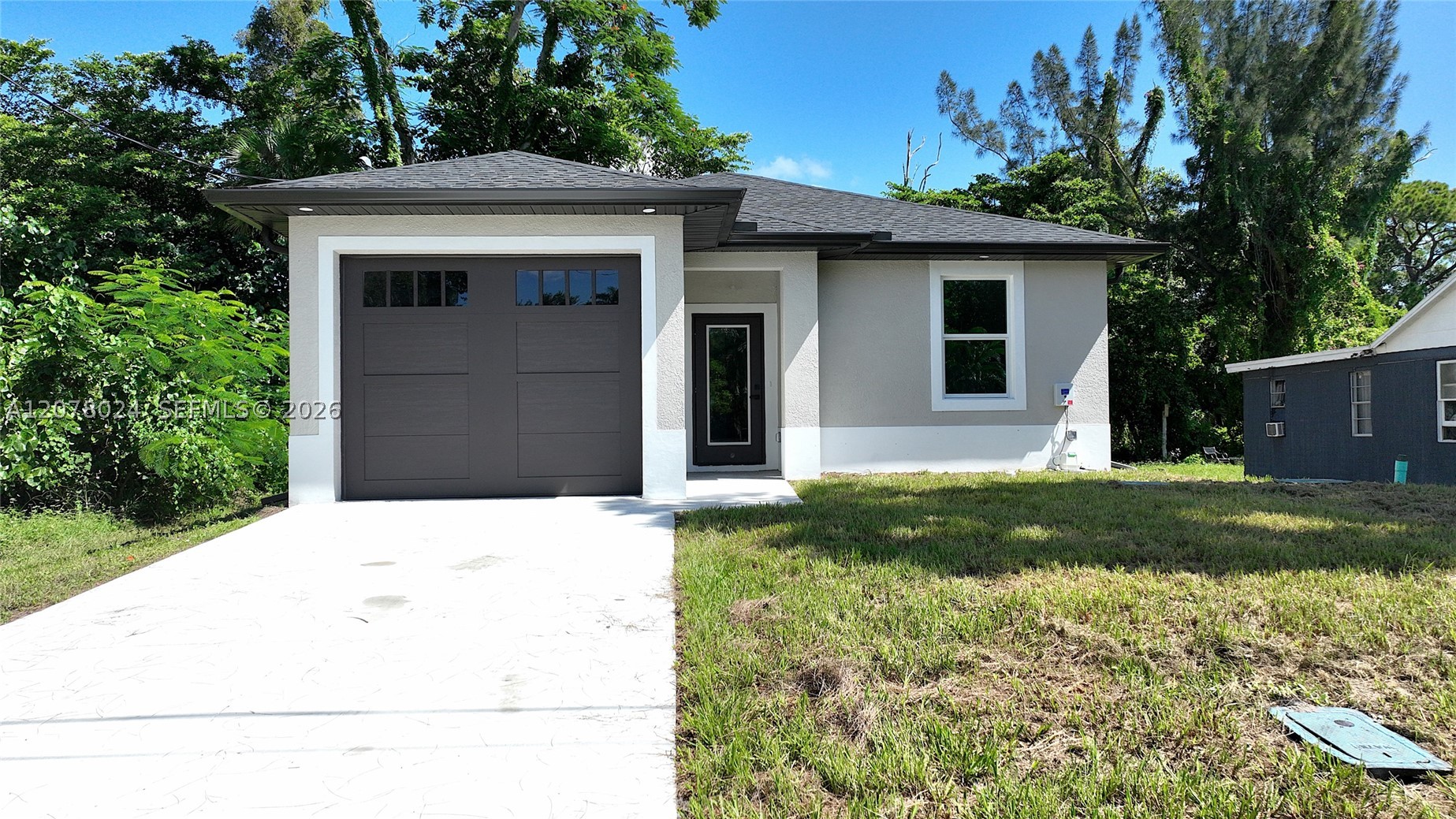 2323 Unity Ave. — photo