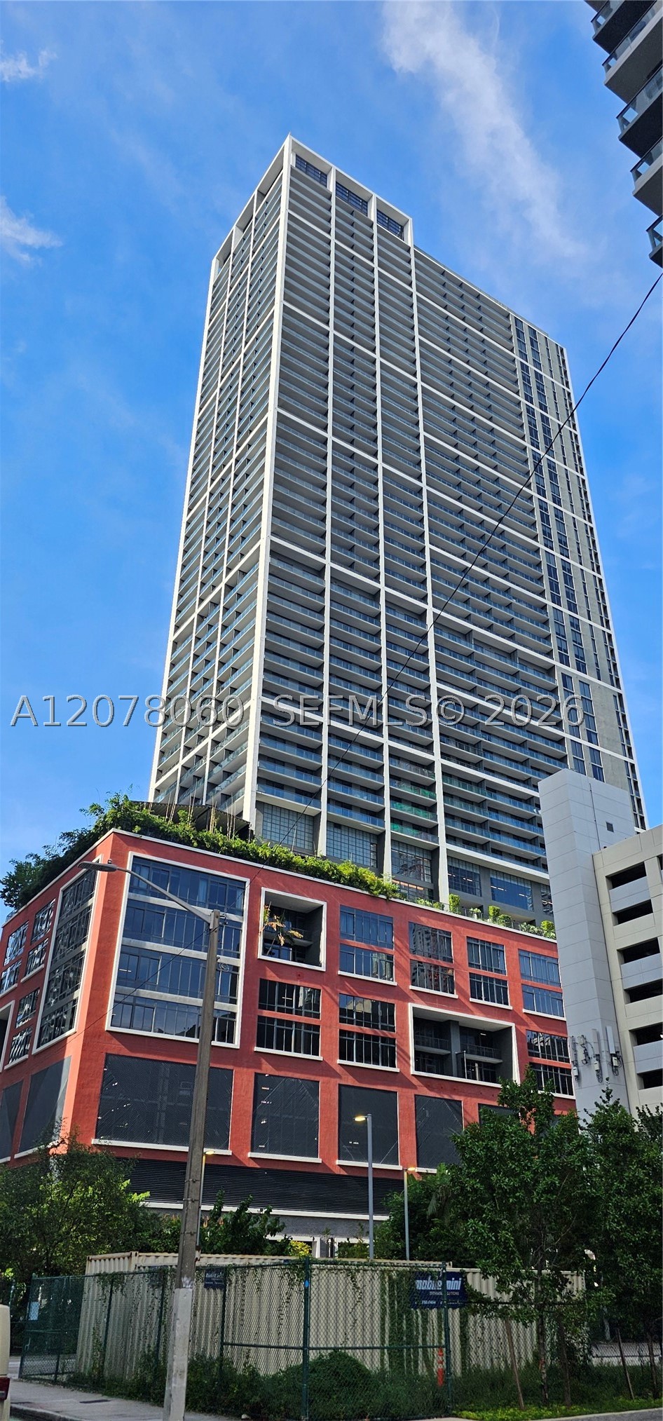159 NE 6th St 2513 — photo