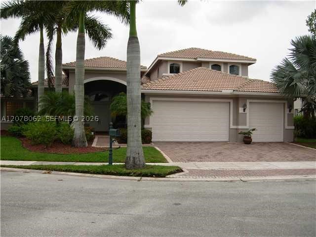 1360 Victoria Isle Dr — photo