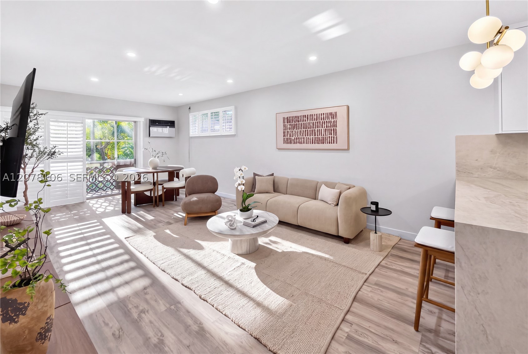 6580 Santona St 16 — photo