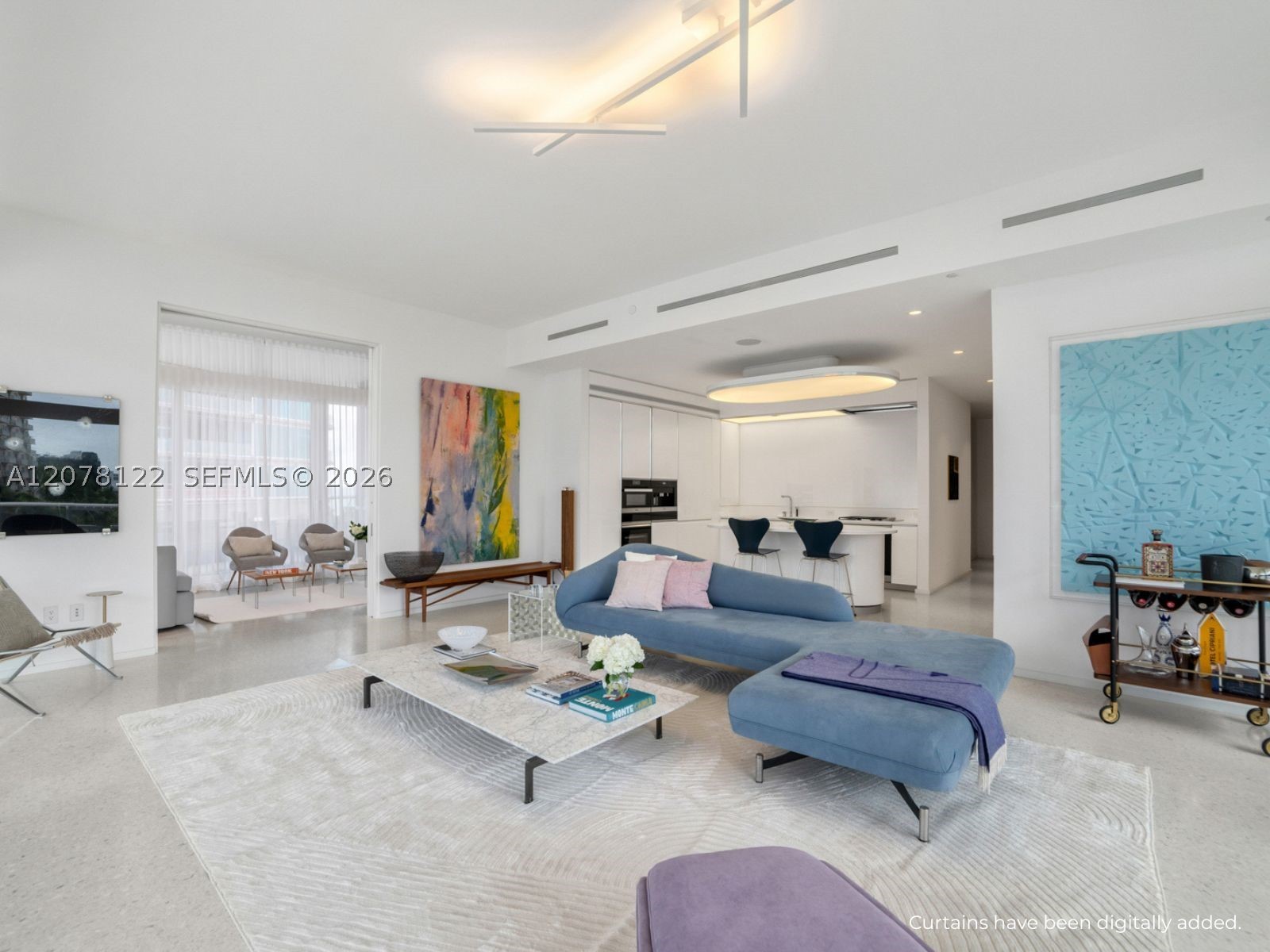 3315 Collins Ave 4C — photo