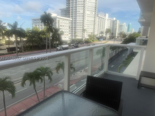 5601 Collins Ave 415 — photo