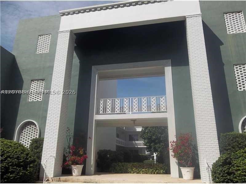 9920 Collins Ave 7 — photo