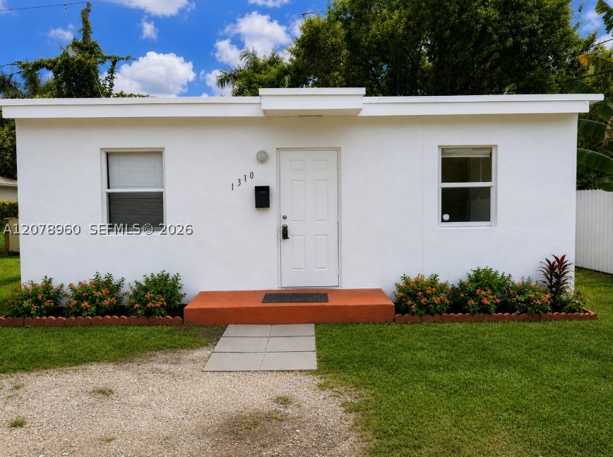 1310 NW 9th Pl 0 — photo