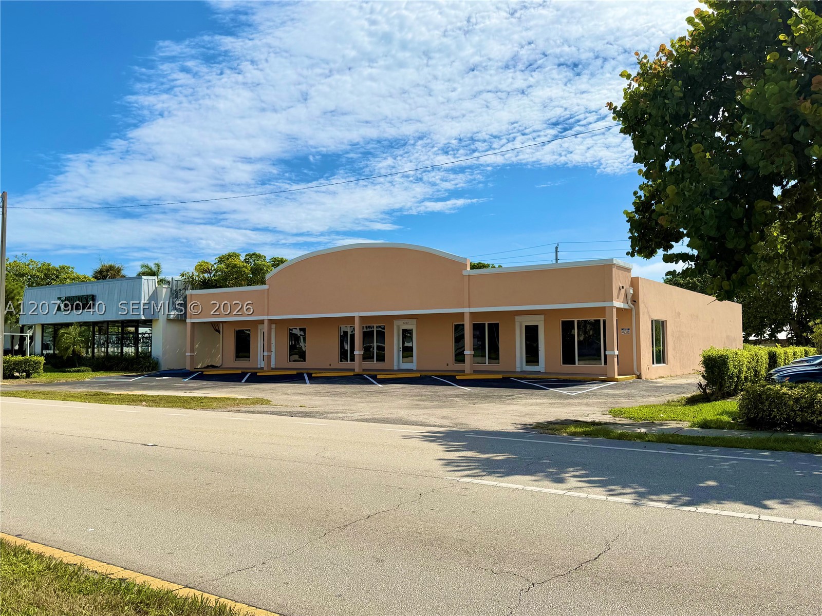 3060 N Federal Hwy — photo