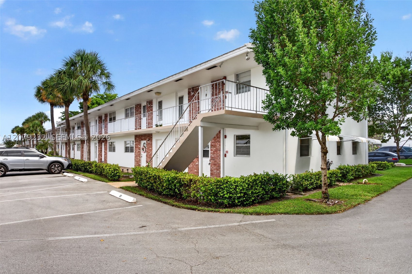 2551 W Golf Blvd 101 — photo
