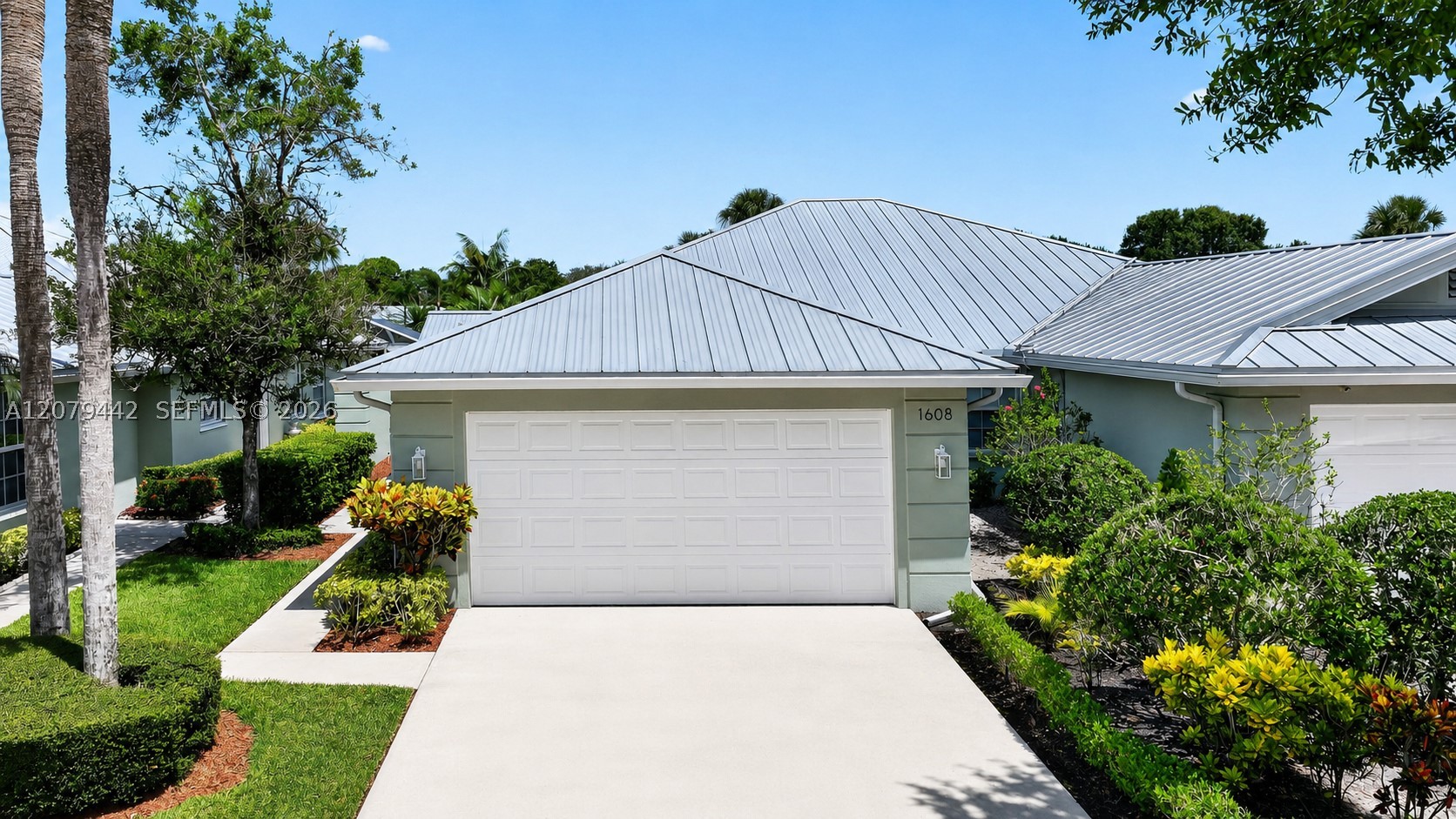1608 SW Waterfall Blvd — photo