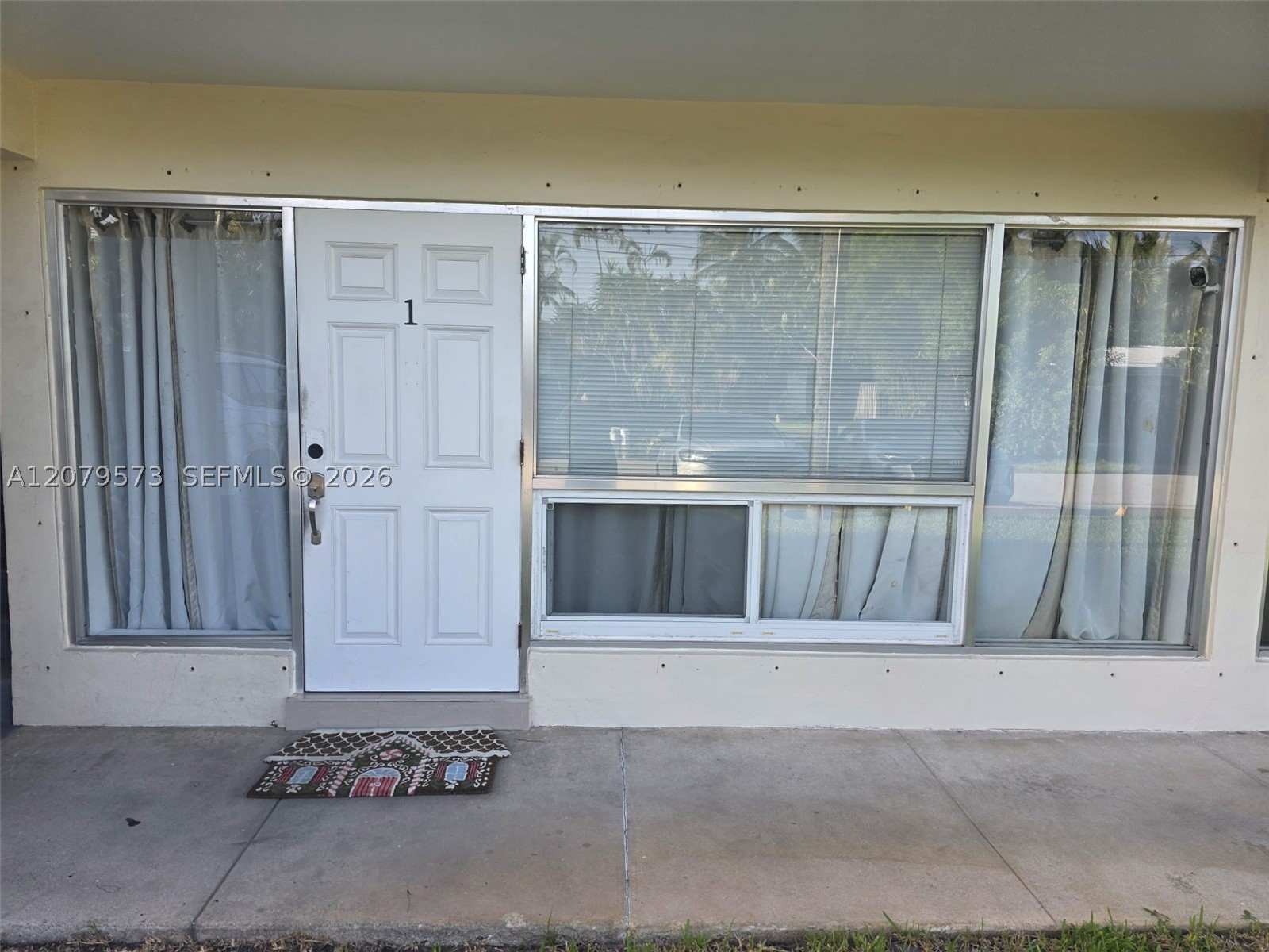 715 NW 30th Ct 1 — photo