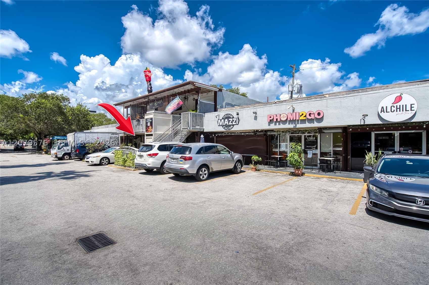 17010 W Dixie Hwy — photo