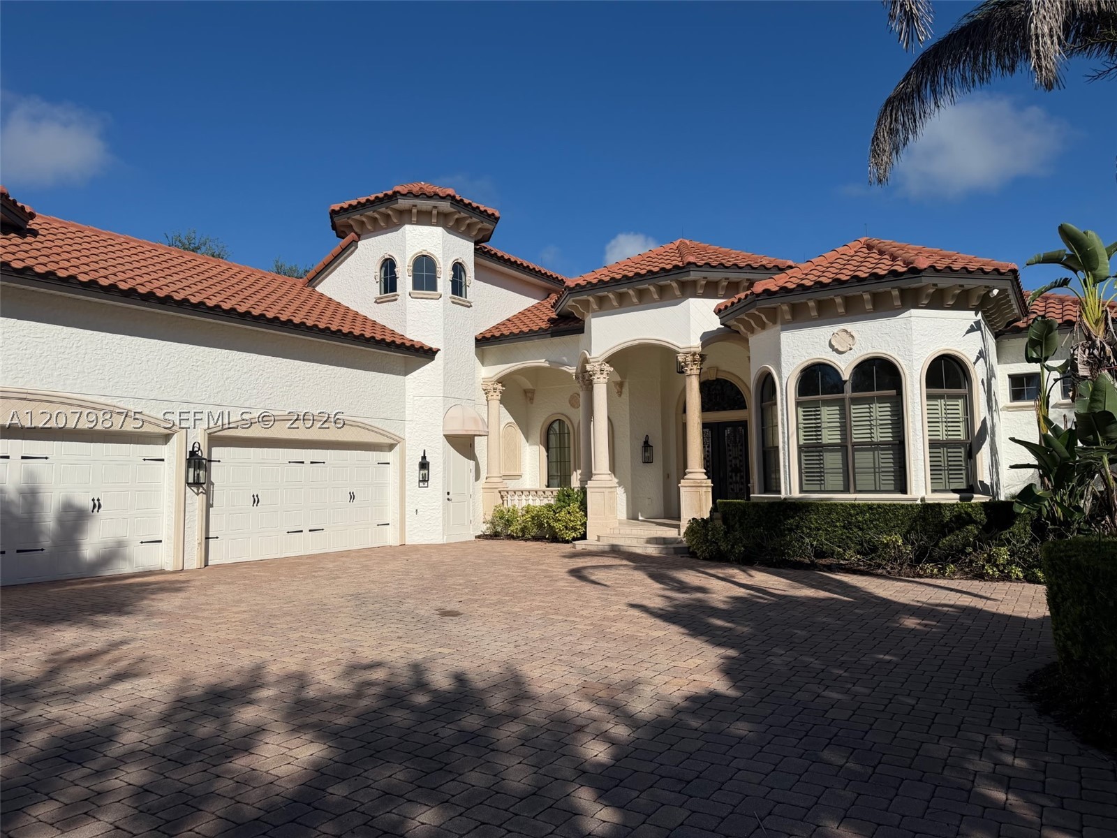 9819 Grosvenor Pointe Cir — photo