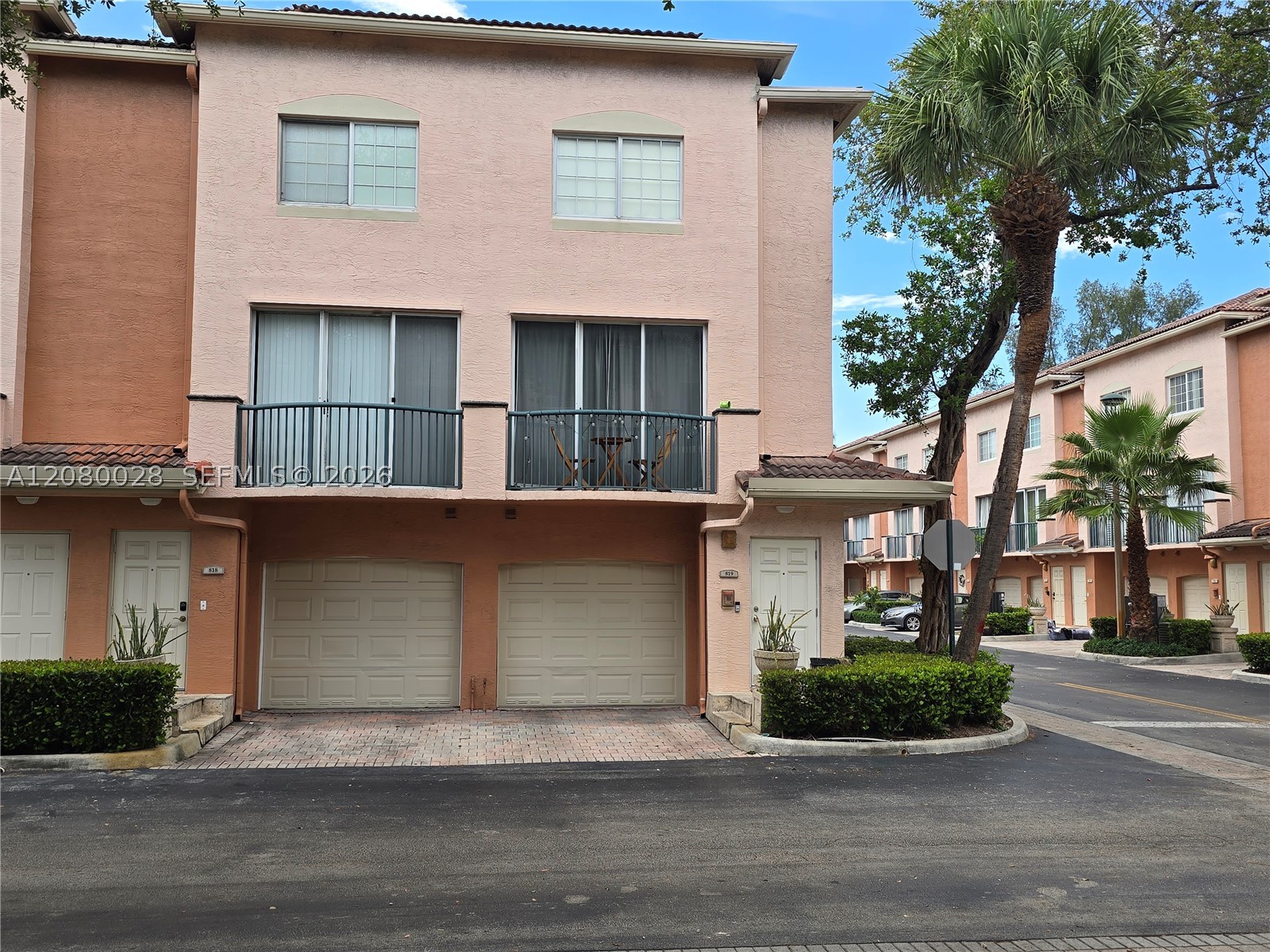 2107 SE 10th Ave 818 — photo