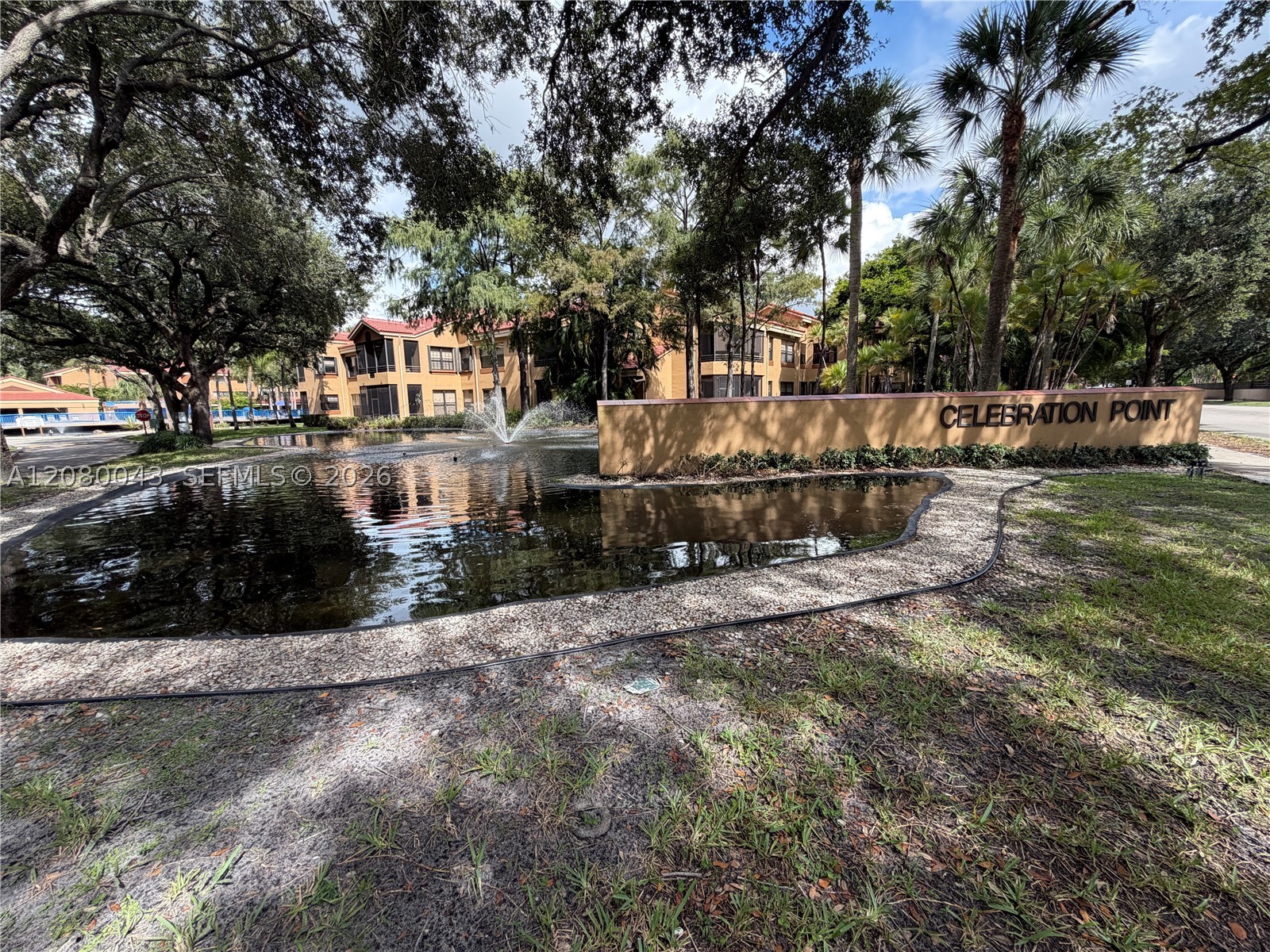 15535 N Miami Lakeway N 107 — photo