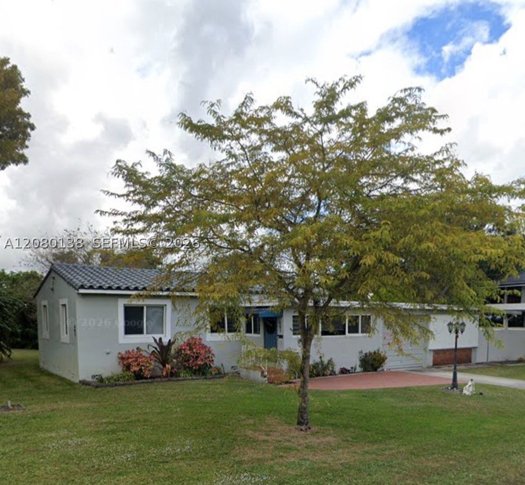 601 Oriole Ave — photo