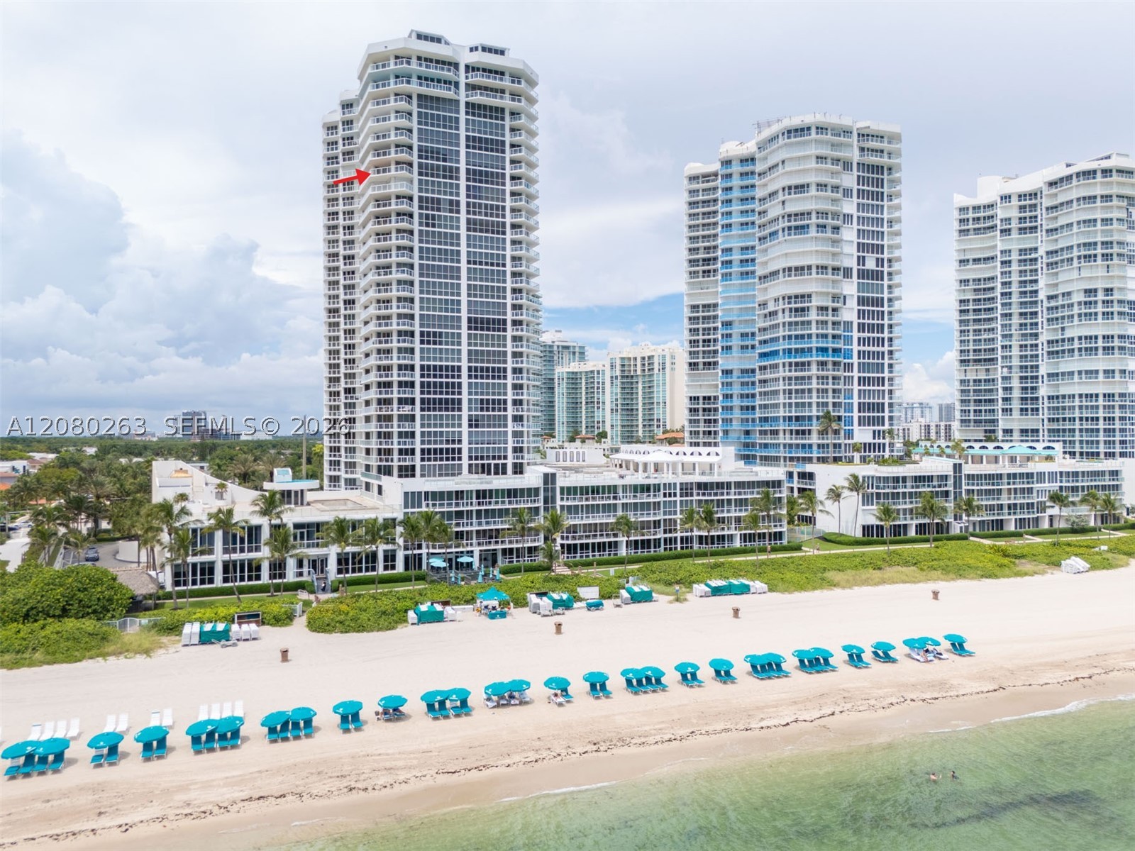16425 Collins Ave 2311 — photo