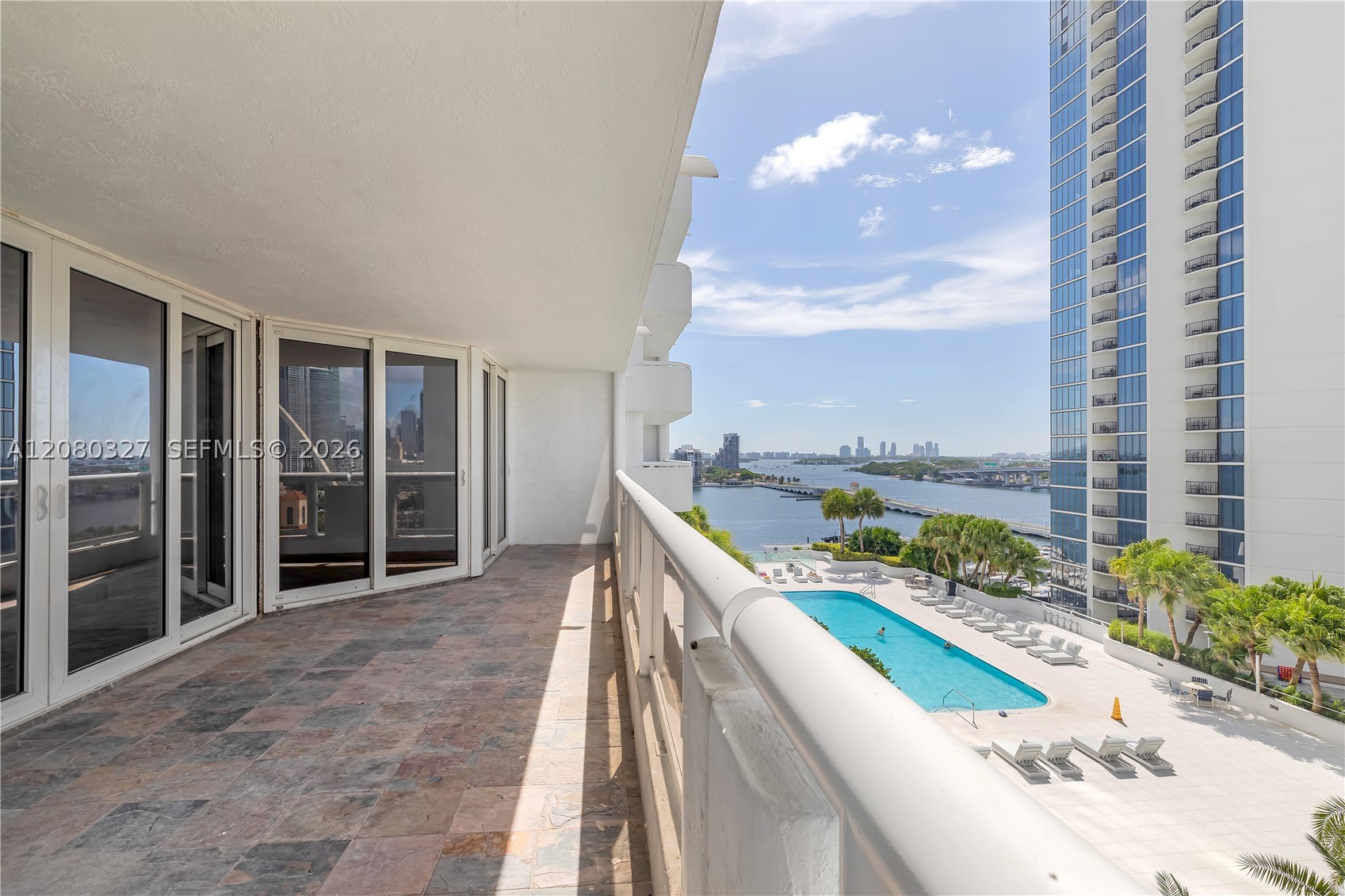 1717 N Bayshore Dr a-1541 — photo