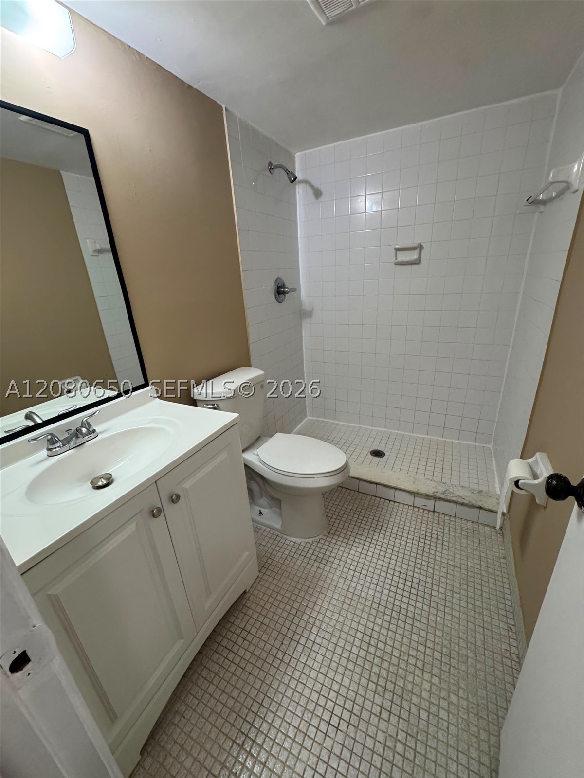 3129 Oakland Shores Dr a109 — photo