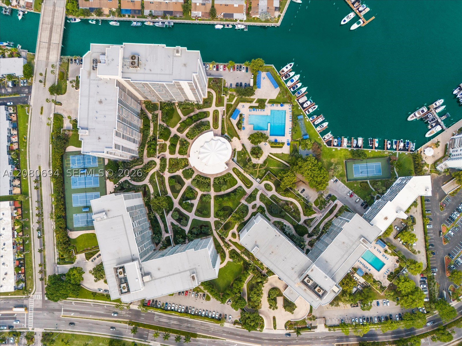 500 Three Islands Blvd 618 — photo