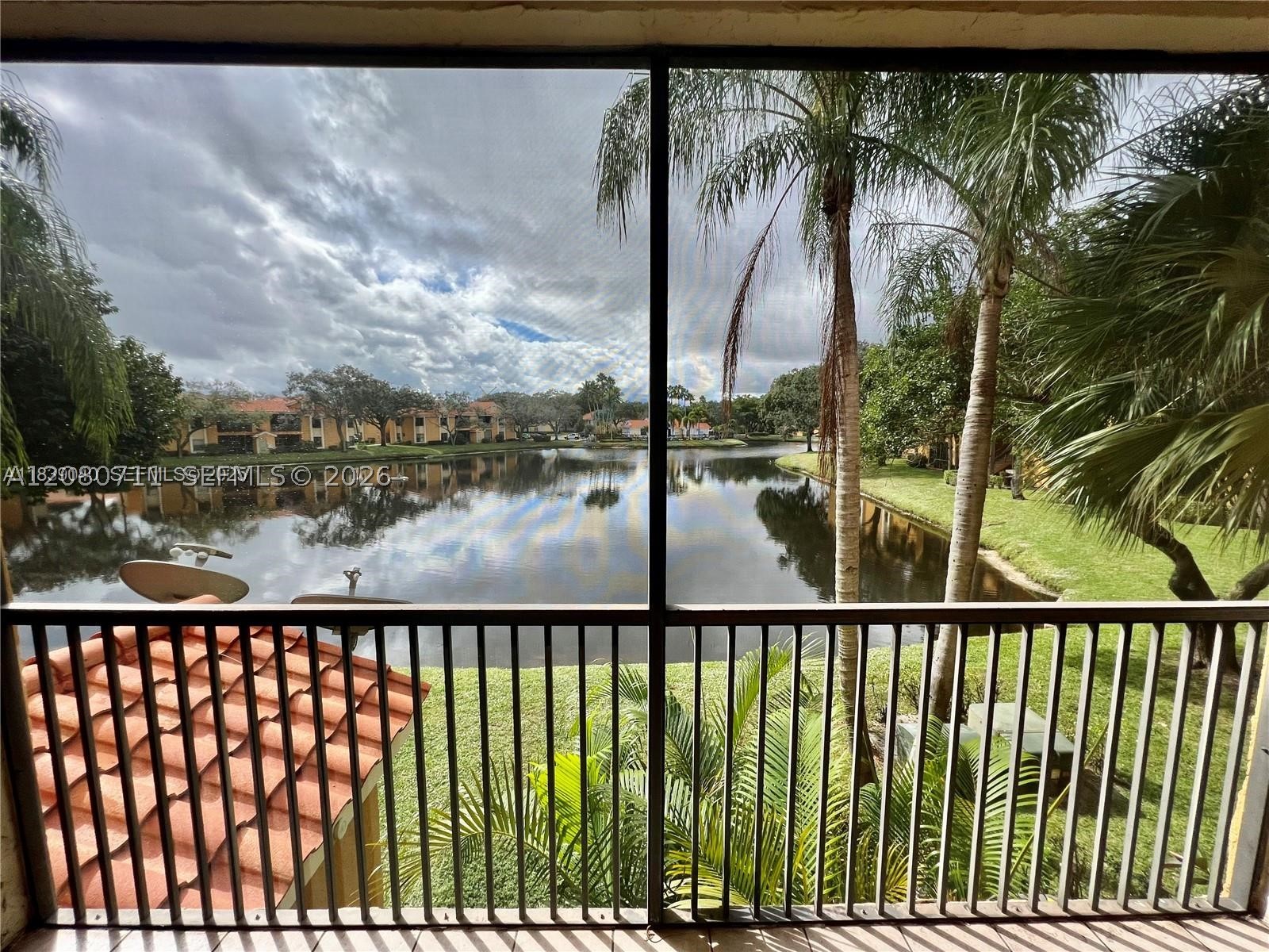 3858 Coral Tree Cir 206 — photo