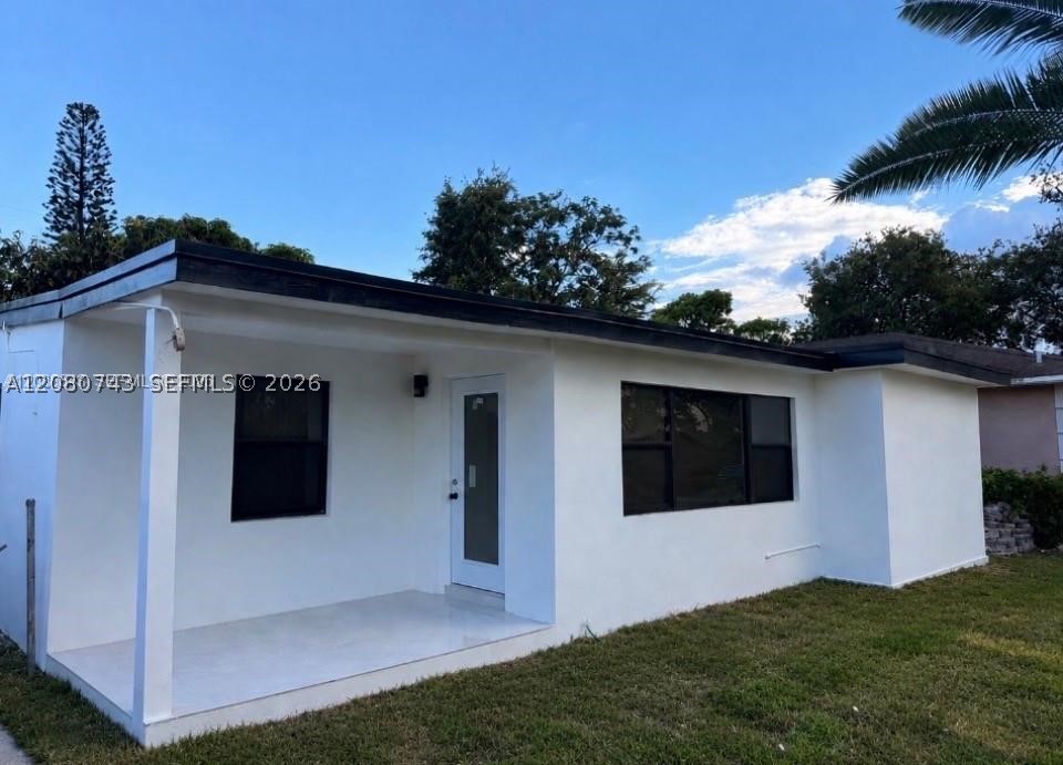 2324 Service Rd — photo