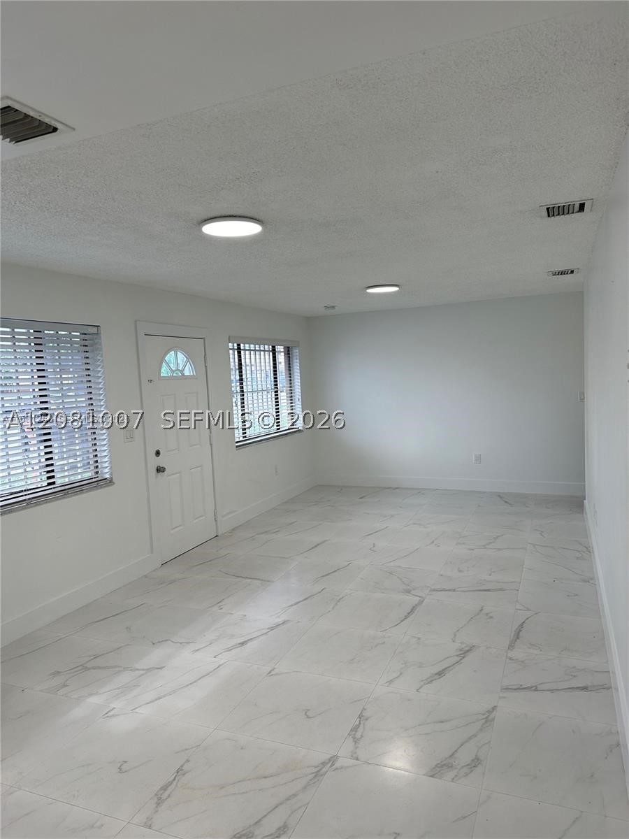324 E 34th #1, Hialeah, FL 33013 — photo 2