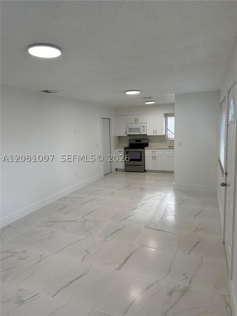 324 E 34th #1, Hialeah, FL 33013 — photo 3