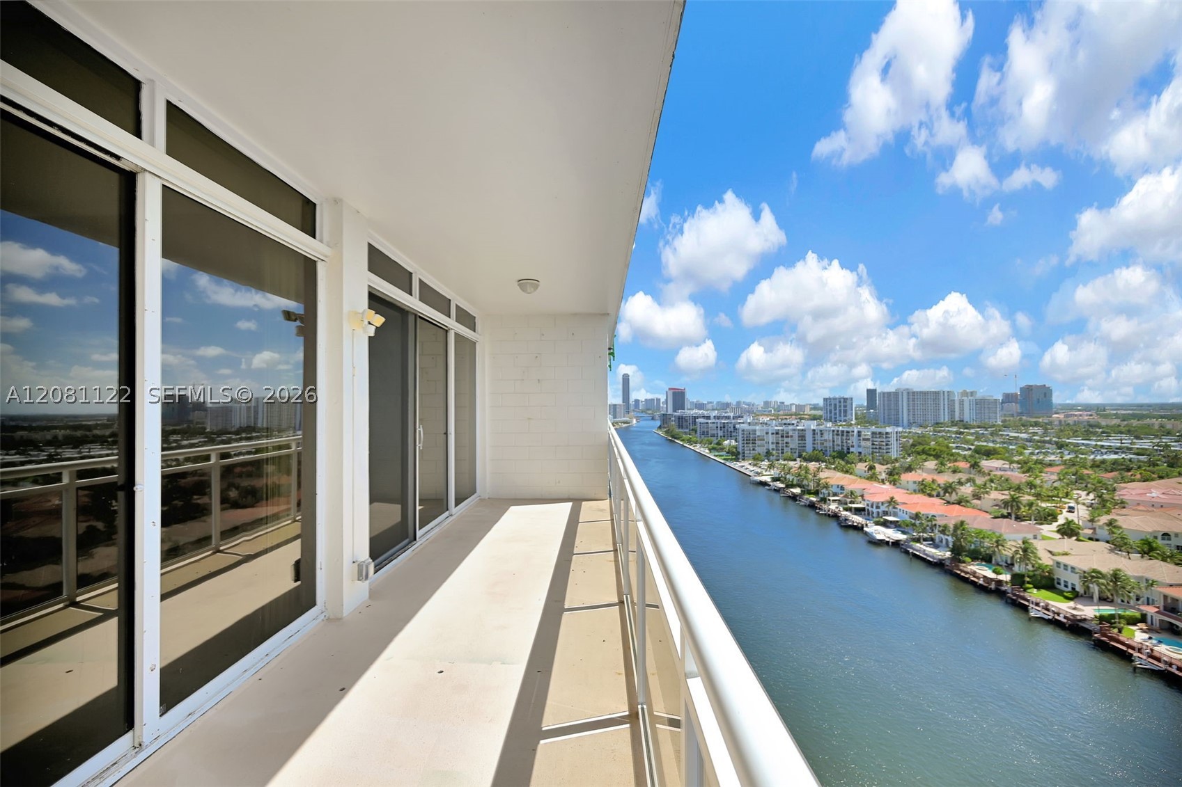 1600 S Ocean Dr Phd — photo