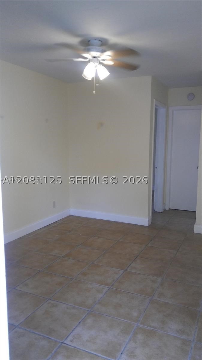 2441 SW 27th Ave 3 — photo