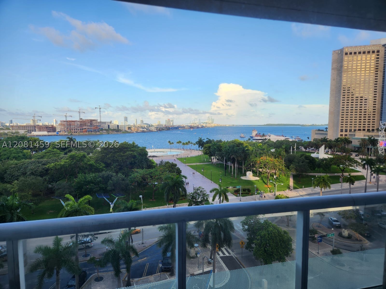 50 Biscayne Blvd 903 — photo