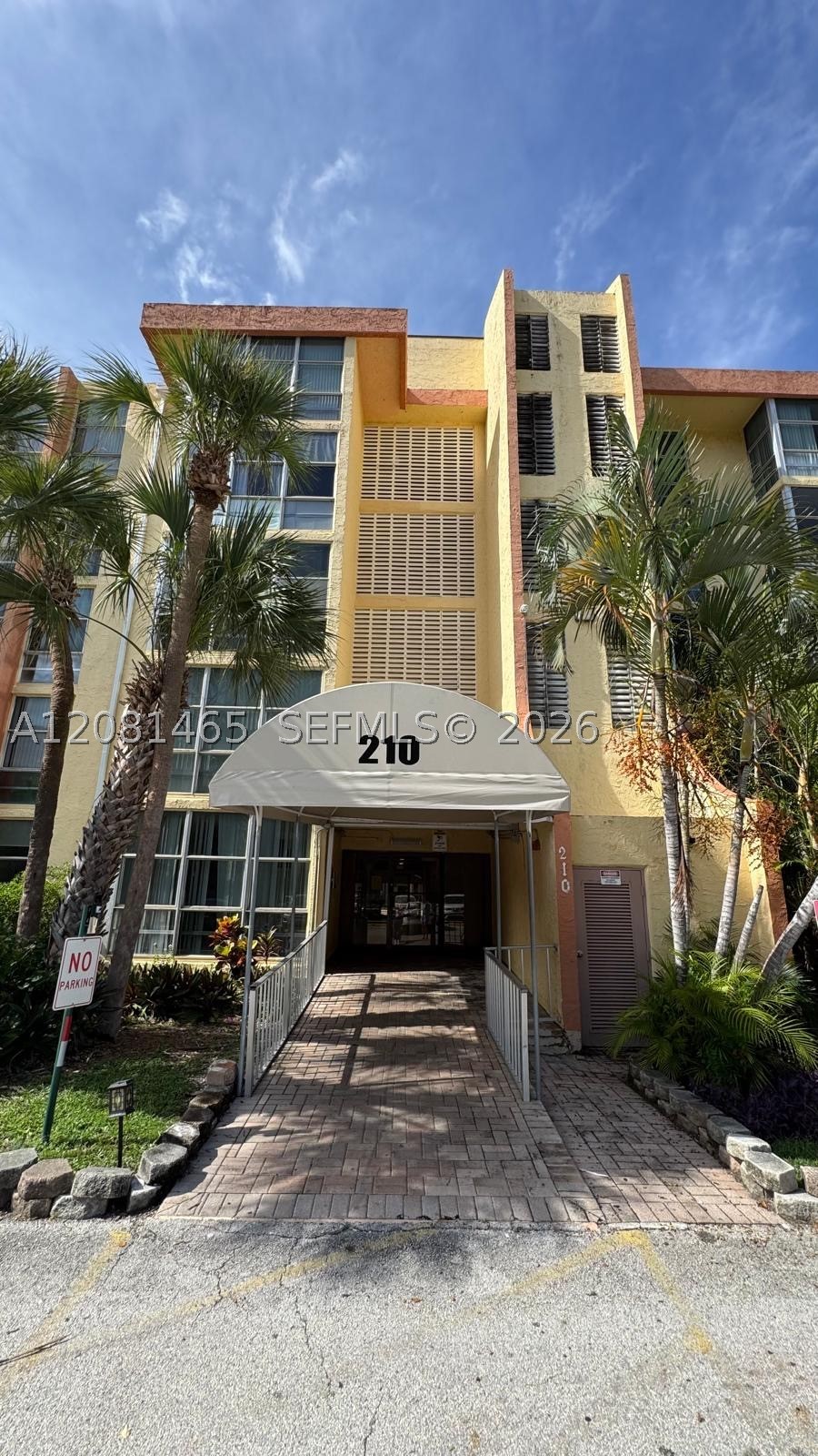 210 172nd St 144 — photo