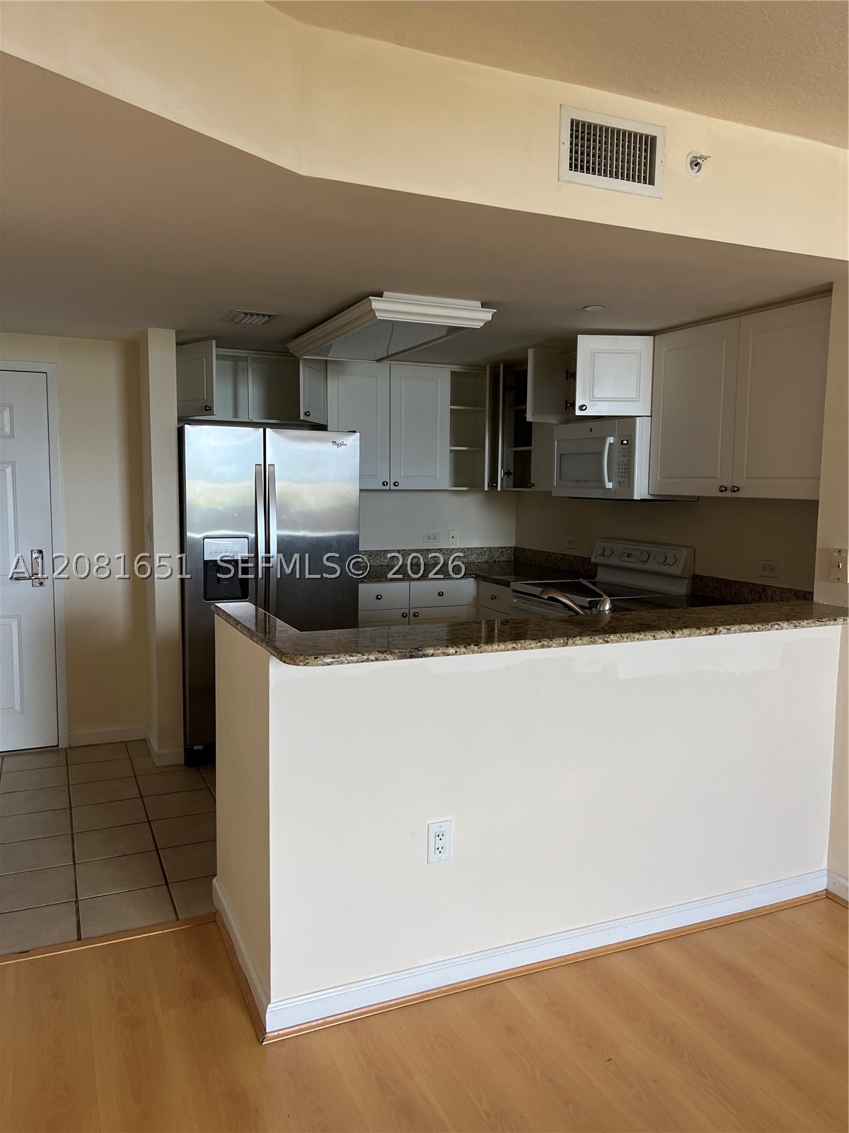19501 W Country Club Dr 611 — photo