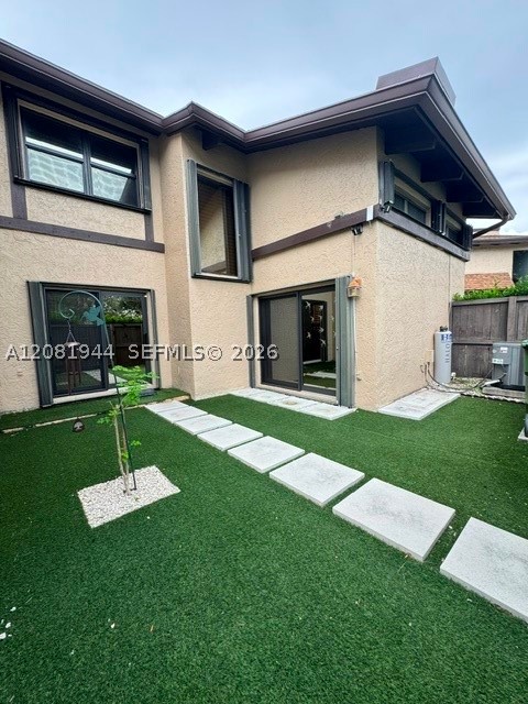 1840 Bayberry Dr — photo