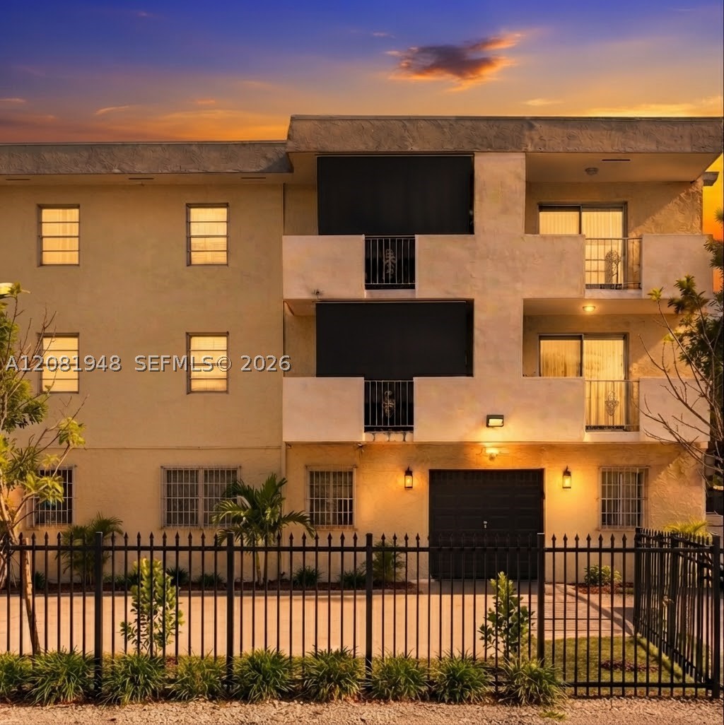 2725 W Okeechobee Rd 5 — photo